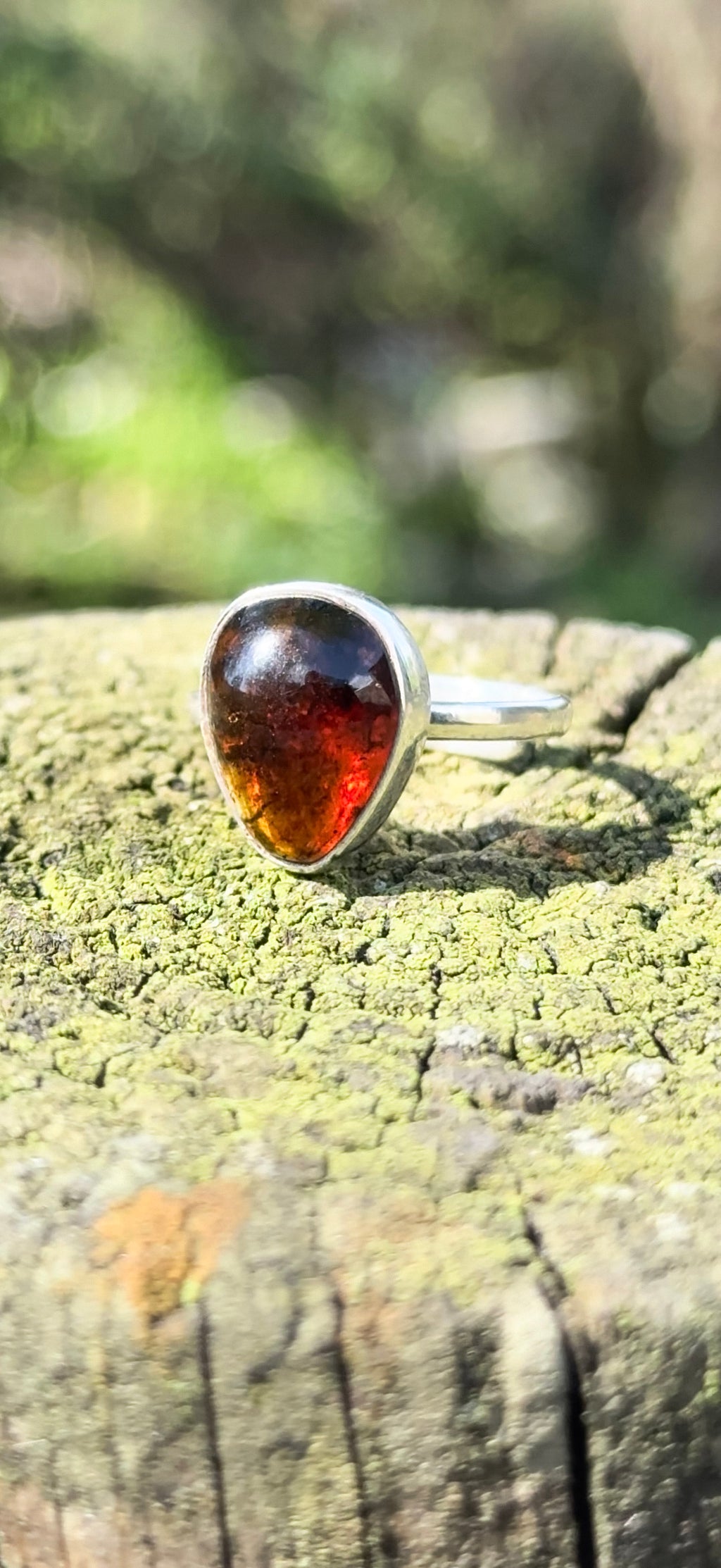 ÚLTIMO - Amber Ring