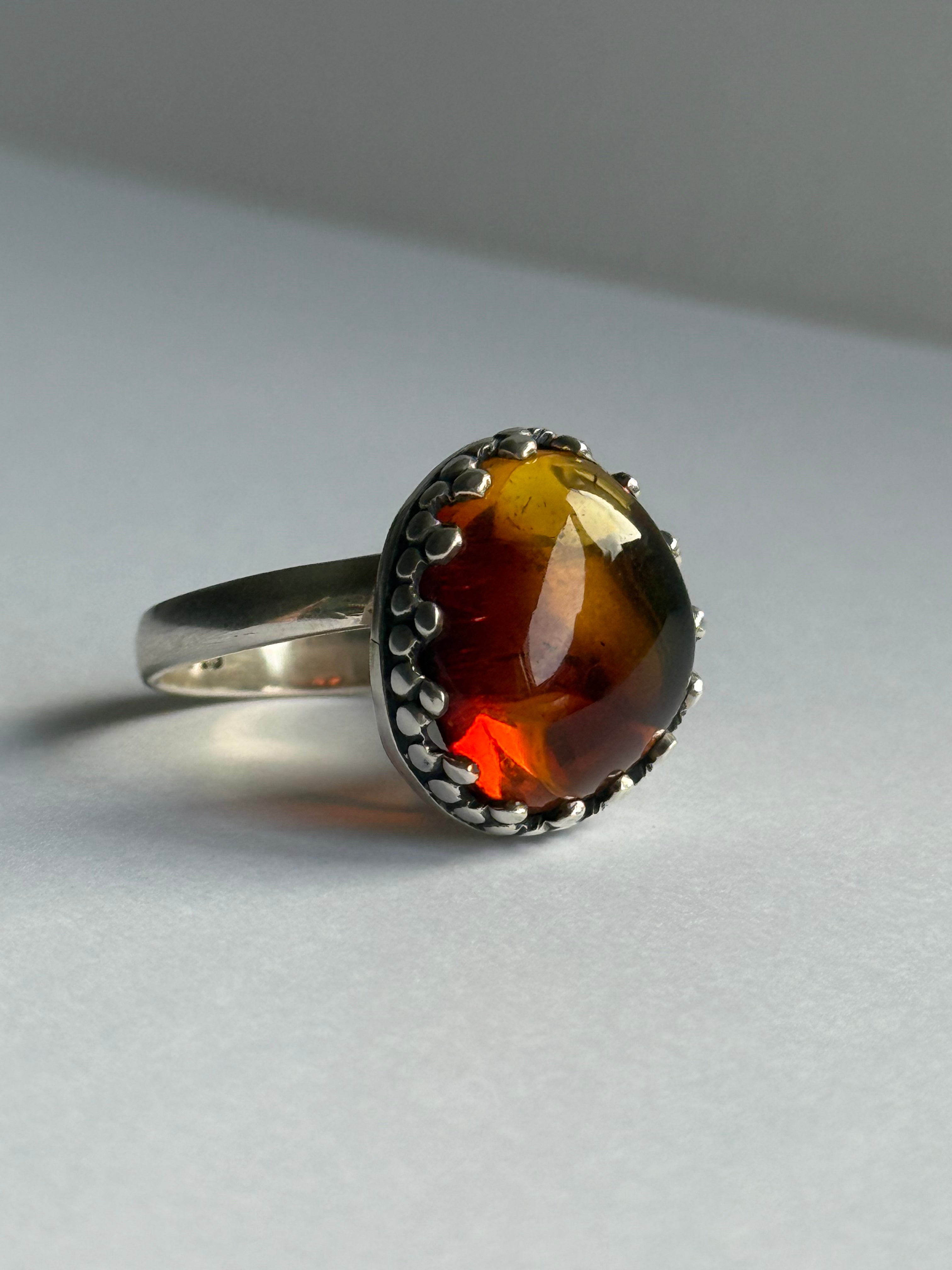 ÁMBAR QUIETO - Amber Ring
