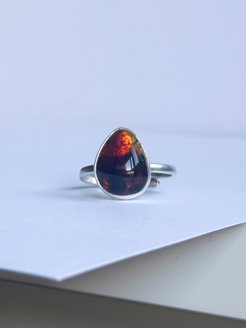 ÚLTIMO - Amber Ring